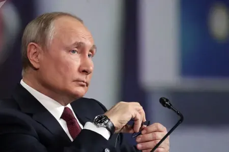 “Putin Uzaq Şərqə səfərləri zamanı üç gün yatmır”