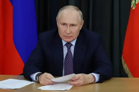 Putin Rusiyanın yeni silahlar hazırladığını - AÇIQLADI