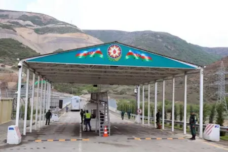 "Laçın yolu ilə bağlı tələsməyə ehtiyac yoxdur" - Politoloq