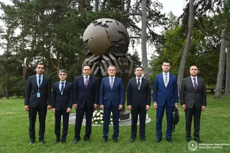 Ceyhun Bayramov Cenevrədə “Düşüncələr və Arzular” heykəlini - ziyarət etdi