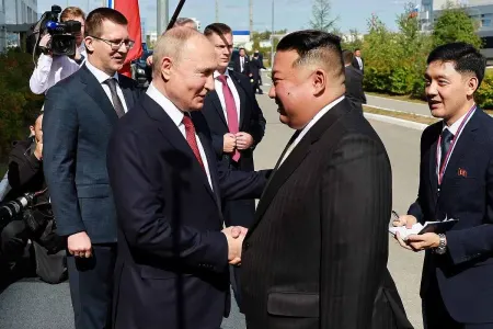 Putin və Kim Çen In - GÖRÜŞDÜ