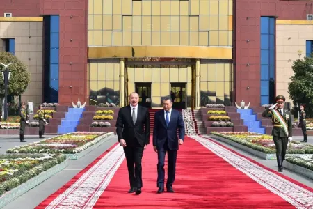 Prezidentin Tacikistana səfəri başa - ÇATDI