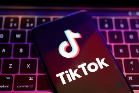 “TikTok” 345 milyon dollar cərimə - OLUNDU