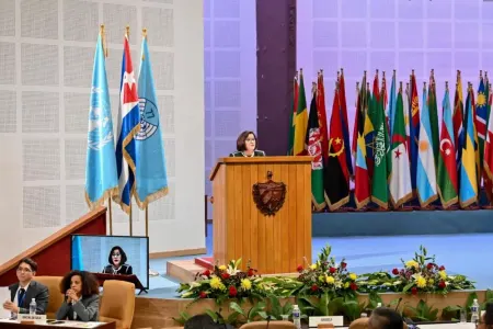 Sahibə Qafarova G77+ Çin Sammitində - FOTO
