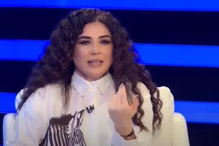 Elnarə onunla “müharibə” aparan həmkarına xəbərdarlıq - ETDİ – FOTO