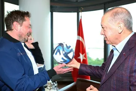 Ərdoğan Mask və oğluna bunları hədiyyə etdi - Foto