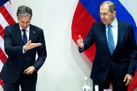 Blinkenlə Lavrov arasında "atışma" - "Lavrova töhmət verilib"