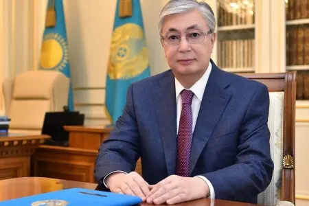 Tokayev Silahlı Qüvvələrin quru qoşunlarının rəhbərini - DƏYİŞDİ