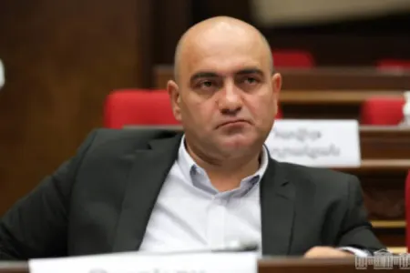 Erməni deputat - SAXLANILDI