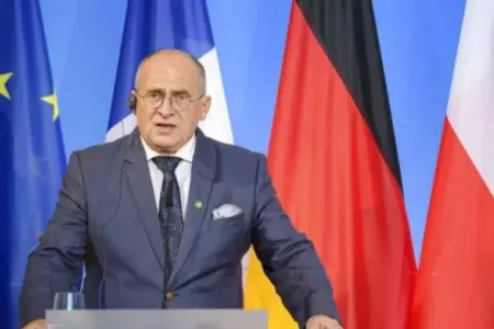 Polşa Almanyanı ittihham etdi: - "DAXİLİ İŞLƏRƏ QARIŞMAQ.."