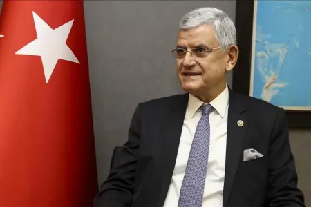 Volkan Bozkır İlham Əliyevi - TƏBRİK ETDİ