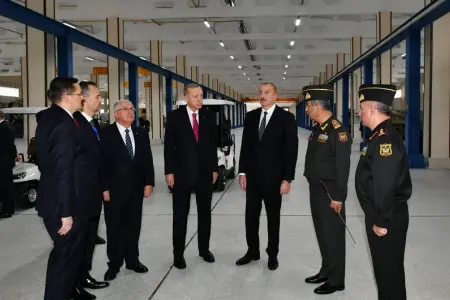 Prezidentlər hərbi kompleksin açılışında iştirak ediblər