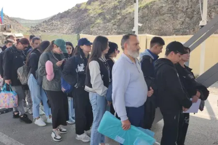 Putin İran prezidenti ilə Qarabağdakı vəziyyəti müzakirə etdi