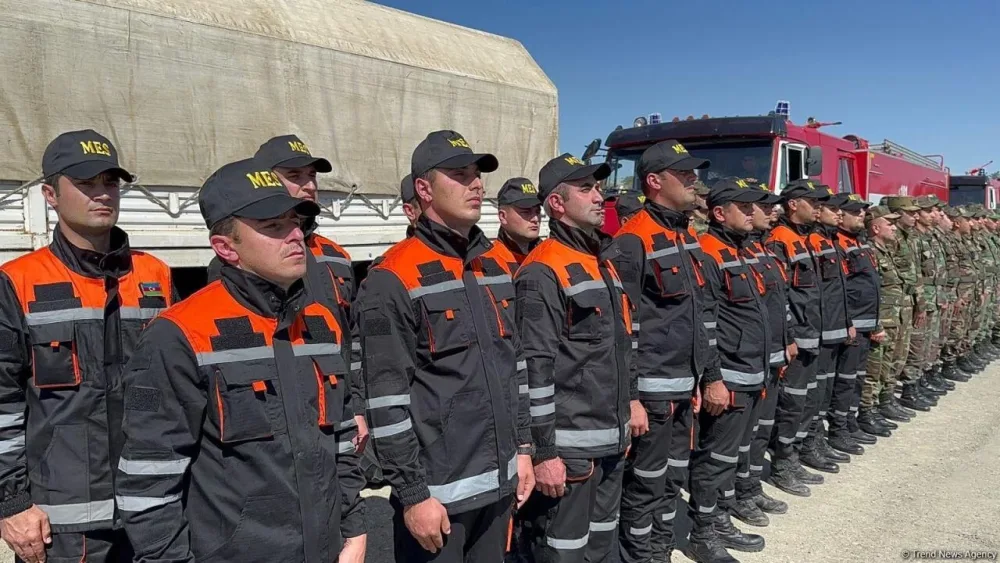 Ağdamda şəhidlərin xatirəsi bir dəqiqəlik sükutla yad edildi - FOTO