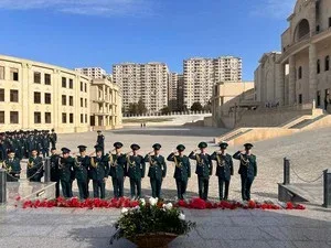 DSX rəhbərliyi İkinci Fəxri xiyaban və Hərbi Qənimətlər Parkında - FOTO