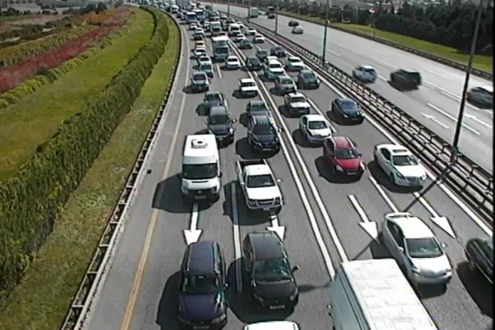 "Buta palace"ın qarşısında - QƏZA