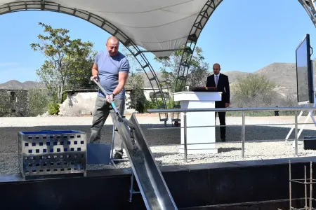 Prezident Zəngilan kəndinin təməlini qoydu - FOTO