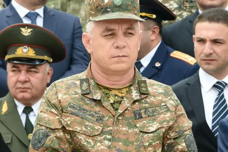 TƏCİLİ: Separatçıların keçmiş "müdafiə naziri" sərhəddə - SAXLANILDI