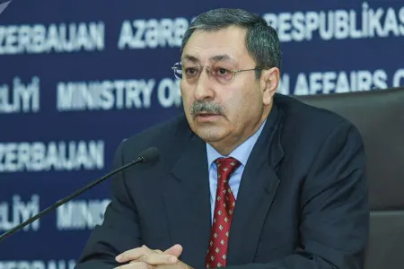 Xələf Xələfov Tehrana - gedir