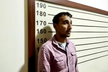 Narkotiklərin satışı ilə məşğul olan şəxs saxlanıldı - FOTO