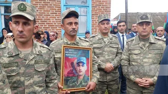 Şəhid Yusif Xəlilovla vida mərasimi - FOTO