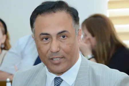 “Gərək deyərdim ki, erməni əsgəri Azərbaycan əsgərinin qarşısında sürünür” - Elman Nəsirov