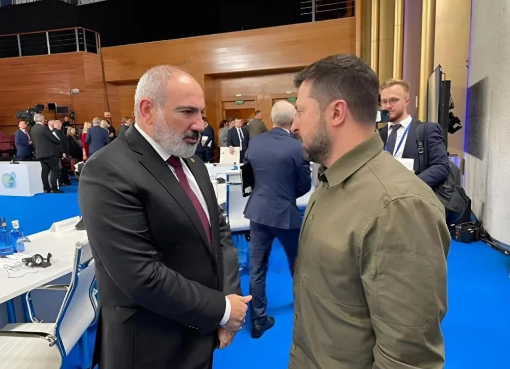 Paşinyan və Zelenski Qranadada nəyi müzakirə edib?