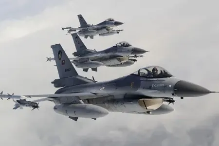 Türkiyə Suriyanın şimalında əməliyyat keçirdi, - 30 hədəf məhv edildi
