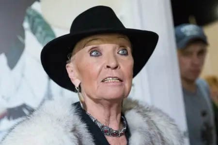 Tanınmış aktrisa ağır xəstəliyə - YOLUXDU