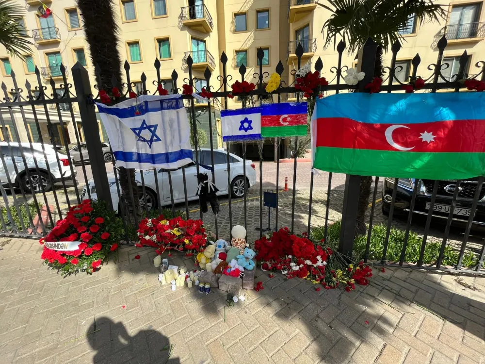 İsrail səfirliyinin önündə aksiya - KEÇİRİLDİ