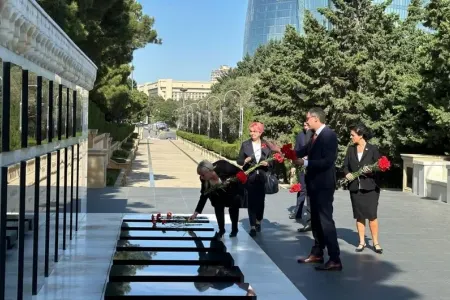 Gürcüstan nümayəndə heyəti Şəhidlər xiyabanında