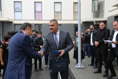 Füzuliyə köçürülən ailələrə mənzillərinin açarları - təqdim olundu
