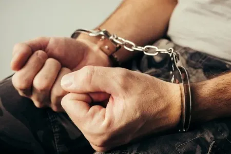 Kirayəşin qadını öldürənə 15 il - cəza VERİLDİ