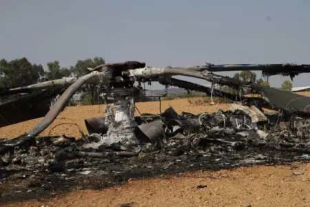 HƏMAS qüvvələri İsrail helikopterini - VURDU