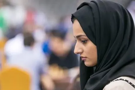 18 yaşlı qız hicabla özünü - ASDI - FOTO