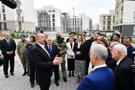 Prezident Füzulidə rayon sakinləri ilə görüşdü - FOTO/ VİDEO