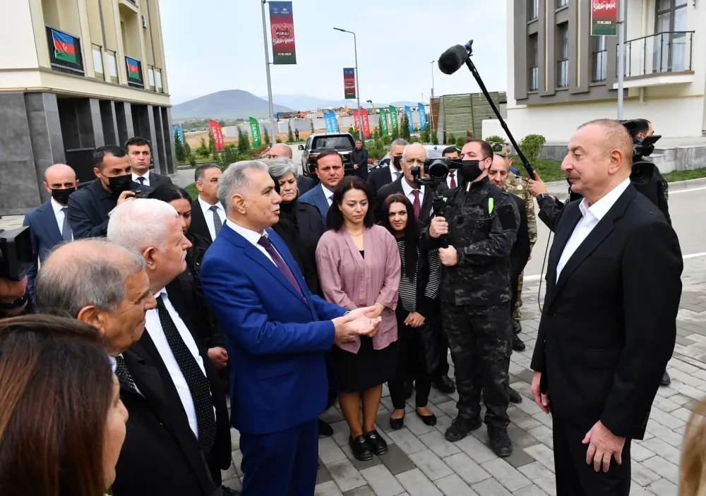 Prezident Füzulidə rayon sakinləri ilə görüşdü - FOTO/ VİDEO