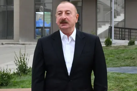 "Dövlətin nə qədər gücü olsa da, Qələbəni əldə edən əsgərdir, zabitdir" - -PREZİDENT