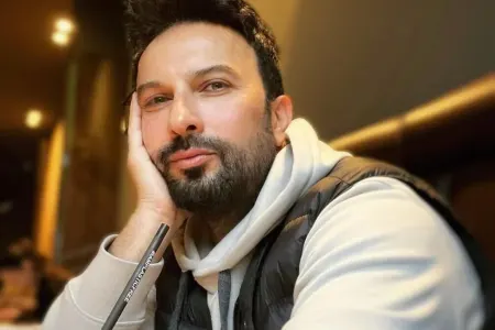 Tarkan dünyanı ayağa qalxmağa - ÇAĞIRDI-FOTO