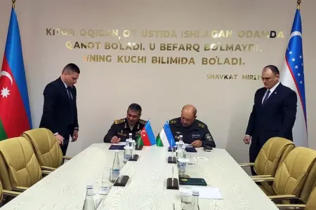 Müdafiə nazirləri mühüm sənədlər - İMZALADI - FOTO