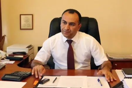 Şahramanyan İrəvanda - DÖYÜLDÜ - FOTO / RTV VİDEO