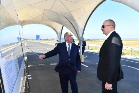 Prezident yeni yolun açılışında - FOTOLAR