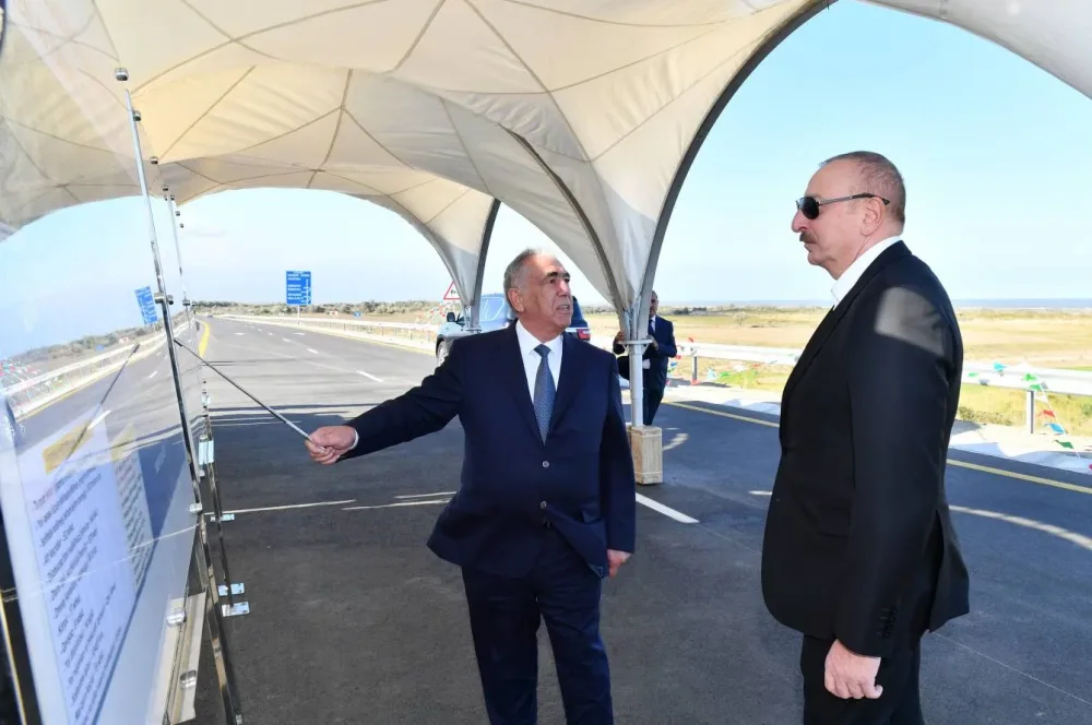 Prezident yeni yolun açılışında - FOTOLAR