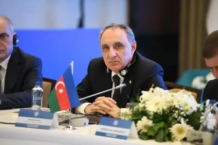 Kamran Əliyev TDT-nin iclasında - FOTO