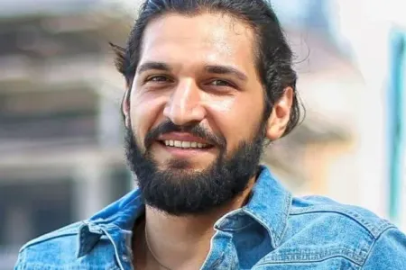 "Dəmir parçası aktyordan daha bahadır" - Türkay Cəfərli