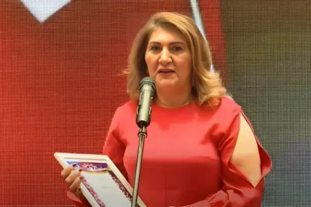 Bakıda tanınmış baş həkim - işdən çıxarıldı