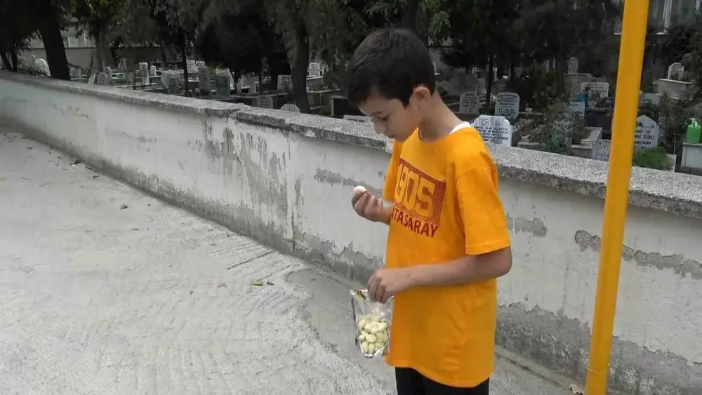 Bu uşaq hər gün 1 kilo soğan, - 2 baş sarımsaq yeyir