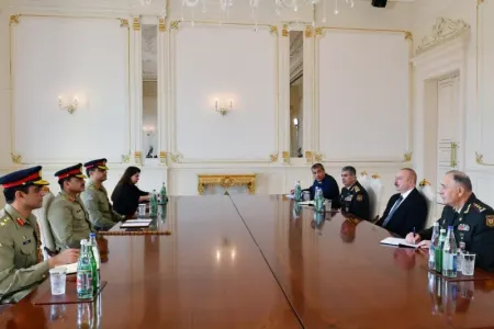Prezident Asim Muniri qəbul etdi
