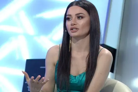 Azərbaycanlı müğənni geyiminin - QİYMƏTİNİ AÇIQLADI: "1 MİLYON..."