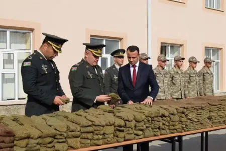 İsti geyimlər hərbi qulluqçulara təhvil verildi - FOTO